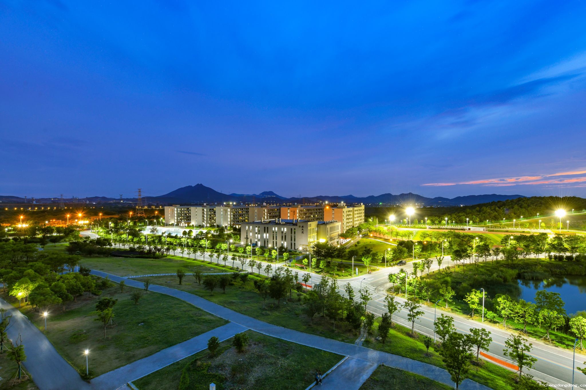 开yun官网登录入口夜景